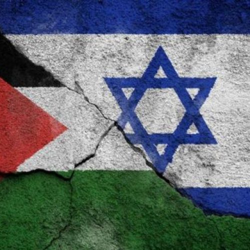 Israel e Hamas Assinam Cessar-Fogo: Um Marco na Guerra em Gaza, Mas a Tristeza Continua